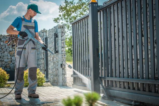 Professional Pressure Washing in Home Gardens, CA